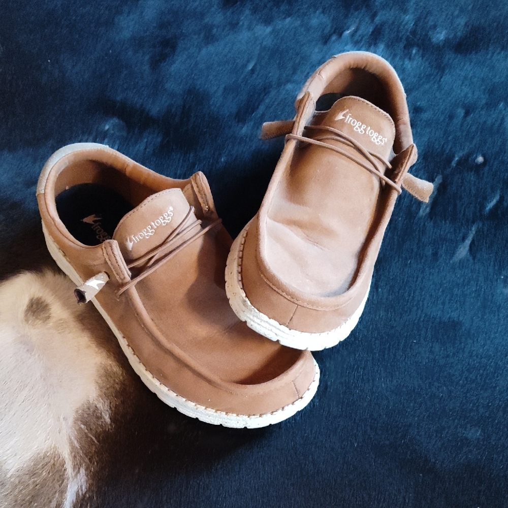Frogg Toggs Men's Tan Loafers